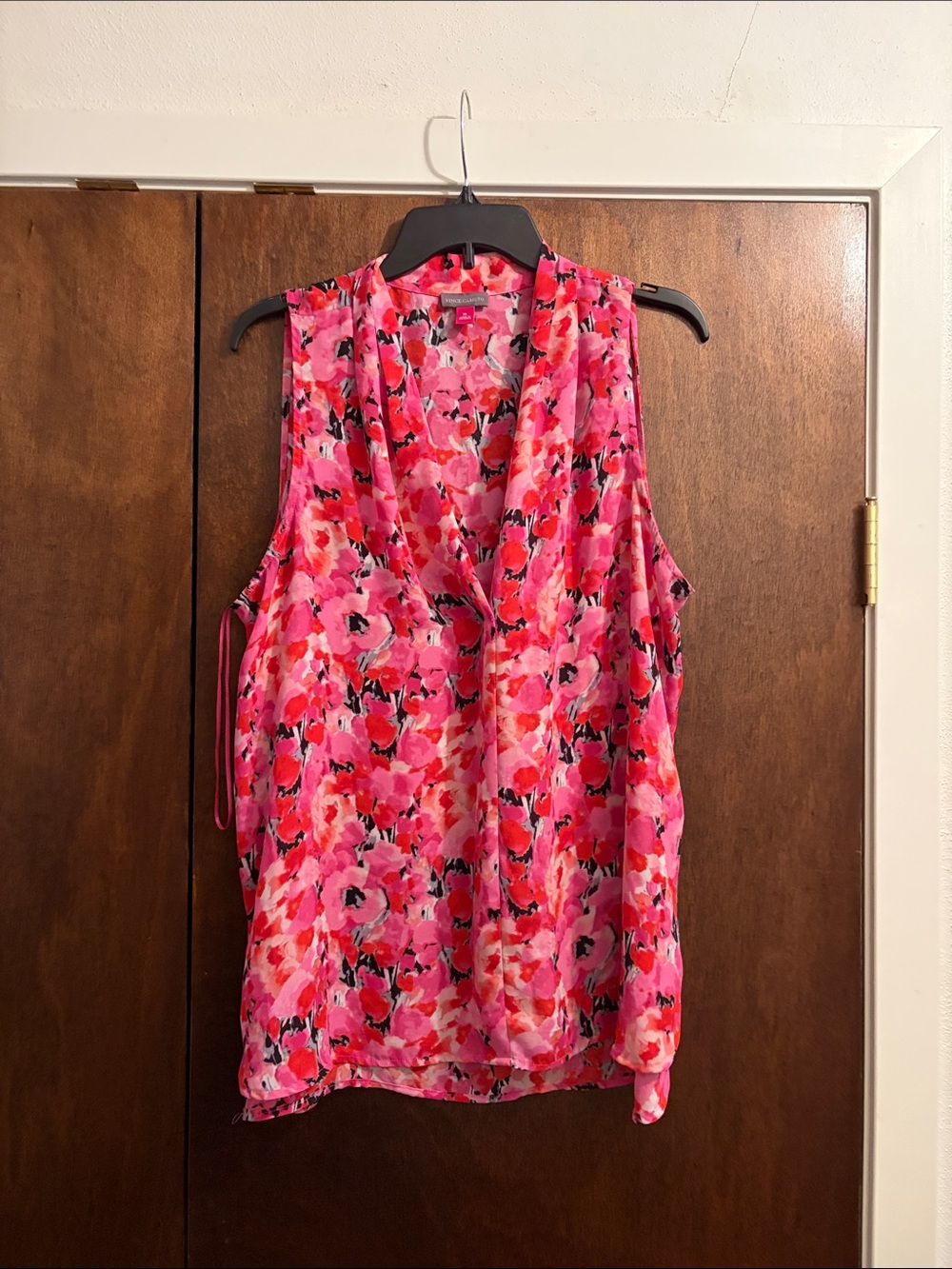 Vince Camuto Pink Floral Sleeveless V-Neck Camisole